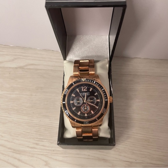 August Steiner Rose/Copper Gold and Black Chronograph Bracelet Watch - Picture 2 of 16